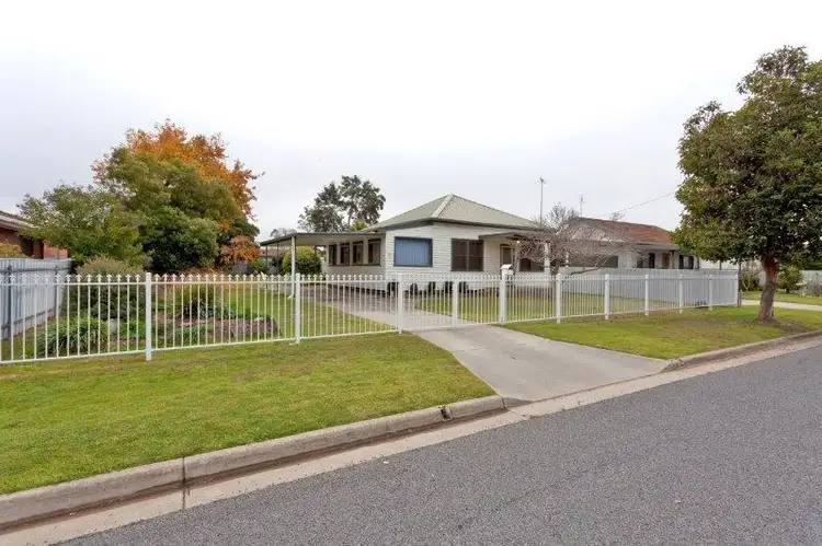 463 Griffith Road, Lavington NSW 2641