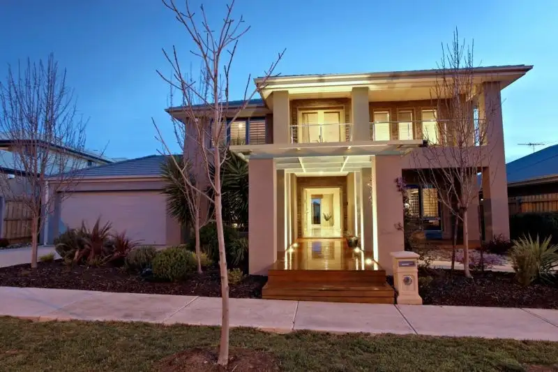 Main view of Homely house listing, 8 Kirribilli Blvd, Taylors Hill VIC 3037