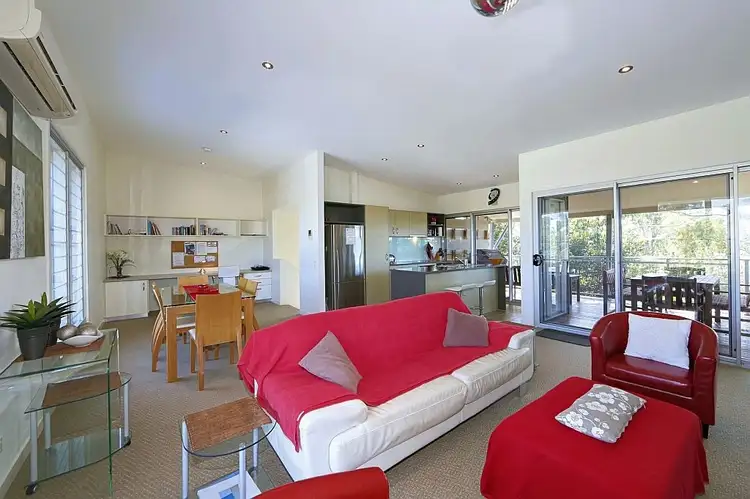 Fifth view of Homely townhouse listing, 4/1 Hussar Court, Woodgate QLD 4660