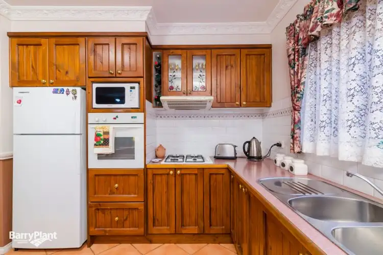 Fifth view of Homely house listing, 11 John August Walk, Seabrook VIC 3028