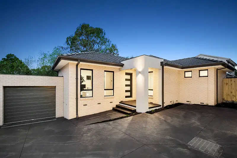 Main view of Homely unit listing, 2/10 Davison Street, Mitcham VIC 3132