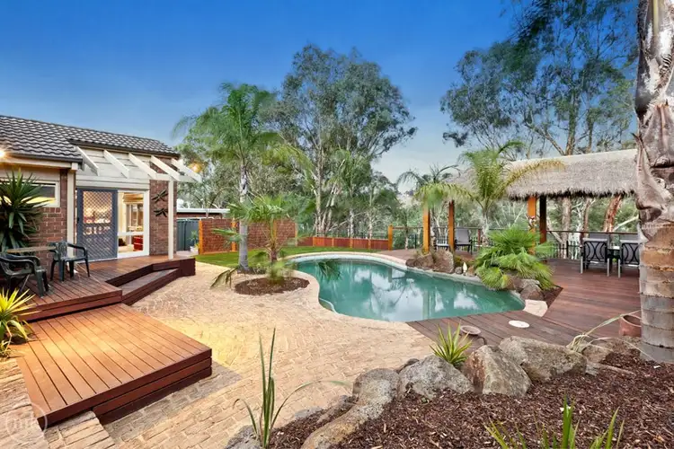 15 Arcadia Way, Eltham North VIC 3095