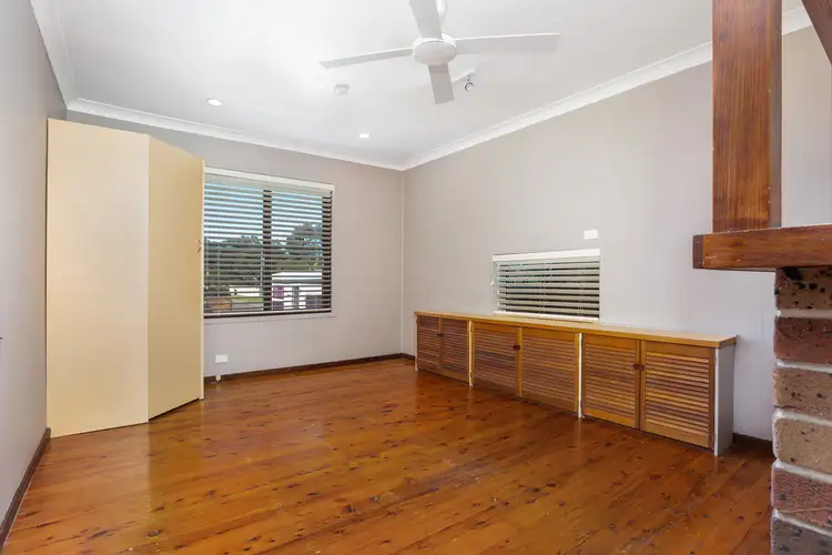 Fourth view of Homely house listing, 4 Howard Close, Thornton NSW 2322