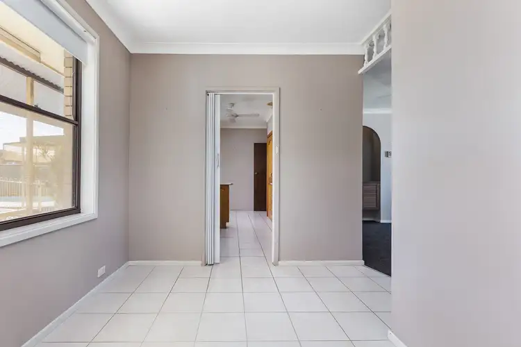 Fifth view of Homely house listing, 4 Howard Close, Thornton NSW 2322