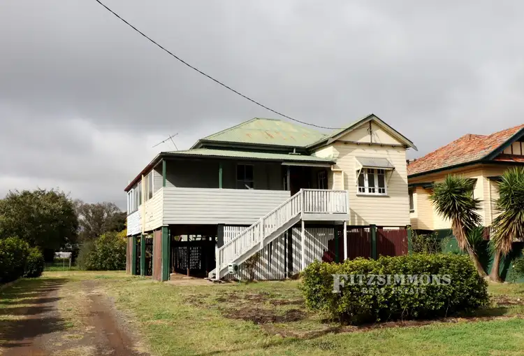25 Charles Street, Dalby QLD 4405