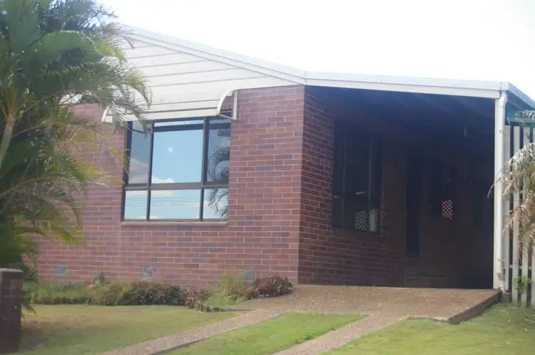 Second view of Homely house listing, 7 Linden Crescent, Qunaba QLD 4670