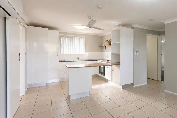 Seventh view of Homely unit listing, 3/6a Dunn Road..., Avenell Heights QLD 4670