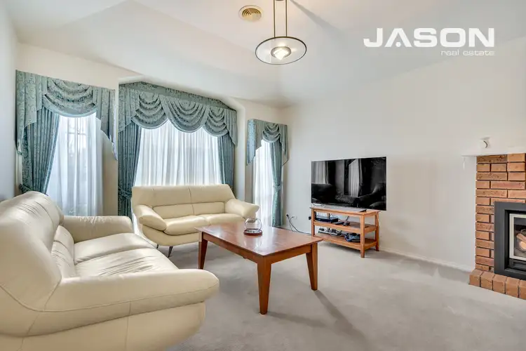 Fourth view of Homely house listing, 32 Willowbank Way, Attwood VIC 3049