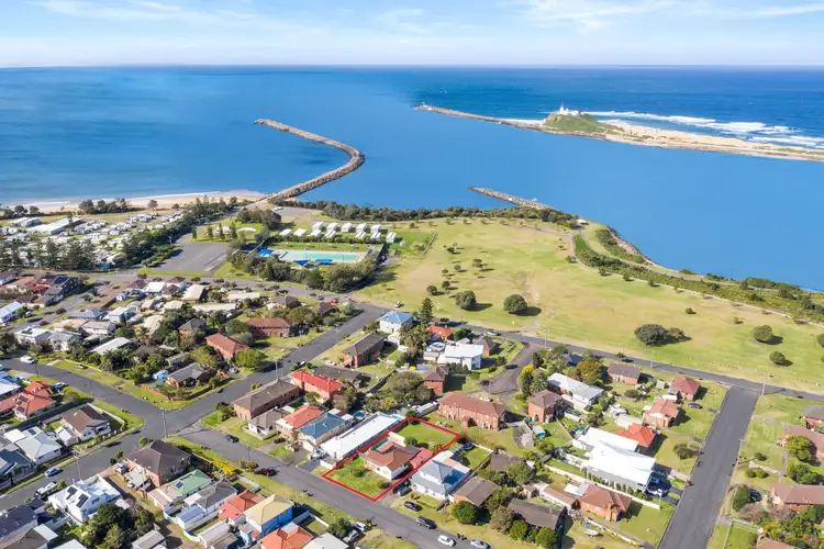 Fourth view of Homely house listing, 18 Newcastle Street, Stockton NSW 2295
