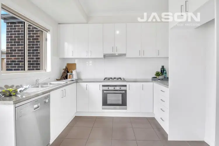 Second view of Homely townhouse listing, 6/11 Birch Avenue, Tullamarine VIC 3043