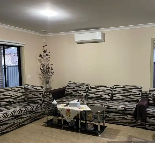 Fifth view of Homely house listing, 37 Brentwick Drive, Craigieburn VIC 3064