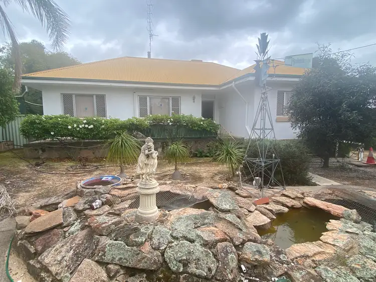 26 Edwards St, Beverley WA 6304