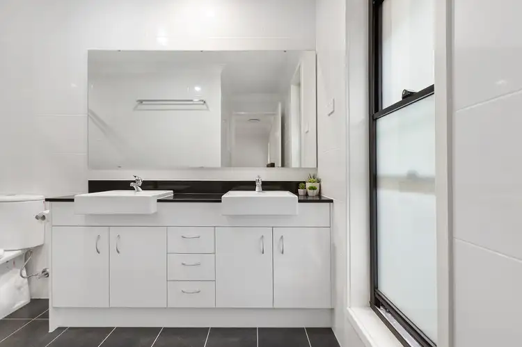 Seventh view of Homely house listing, 33 Barr Promenade, Thornton NSW 2322