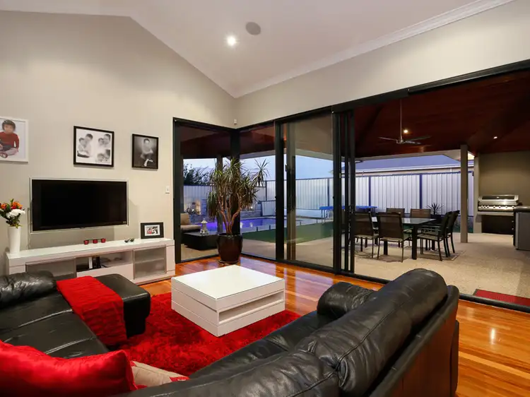 37 Caterpillar Road, Success WA 6164