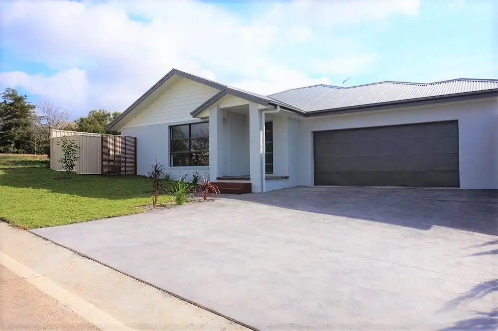 Main view of Homely house listing, 2 Tweedie Street, Goulburn NSW 2580