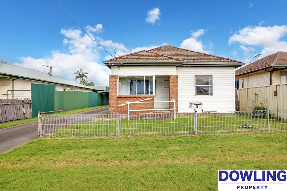 Main view of Homely house listing, 5 Railway Parade, Beresfield NSW 2322