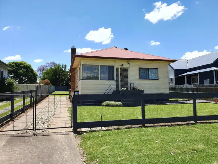 54 Brentwood Street, Muswellbrook NSW 2333