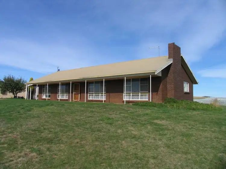1079 Pipers Brook Road, Pipers Brook TAS 7254