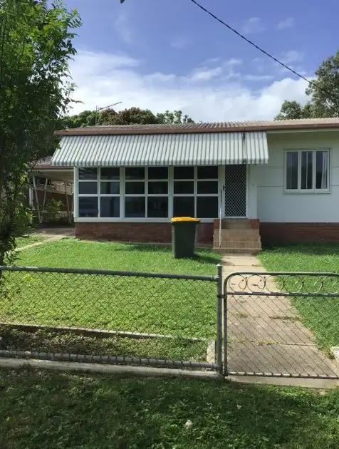 9 Livingstone St, Bowen QLD 4805