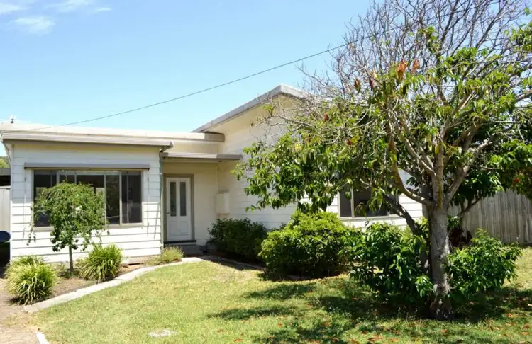 7 Whitehead Street