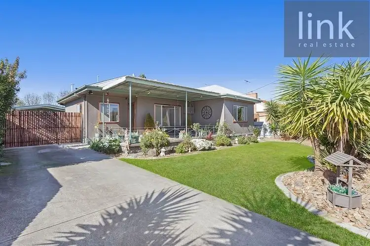 476 McKenzie Street, Lavington NSW 2641