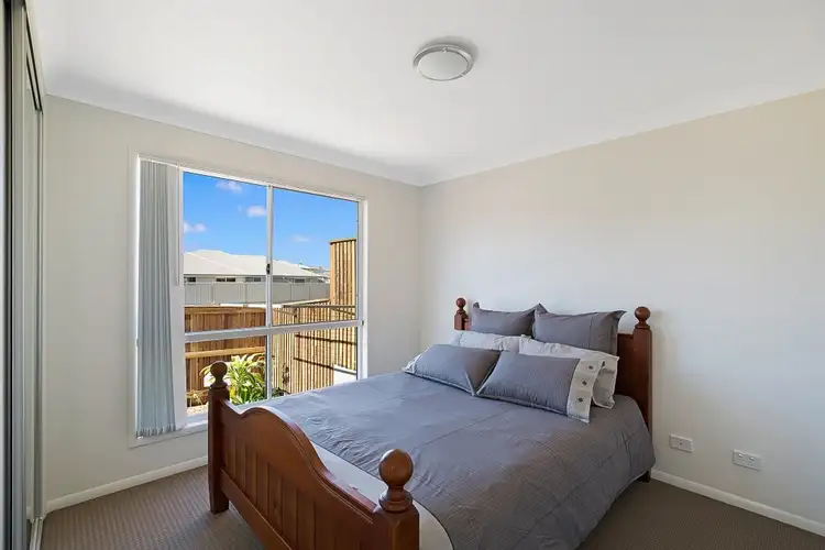 Sixth view of Homely house listing, 10 Lynda Lane, Glenvale QLD 4350