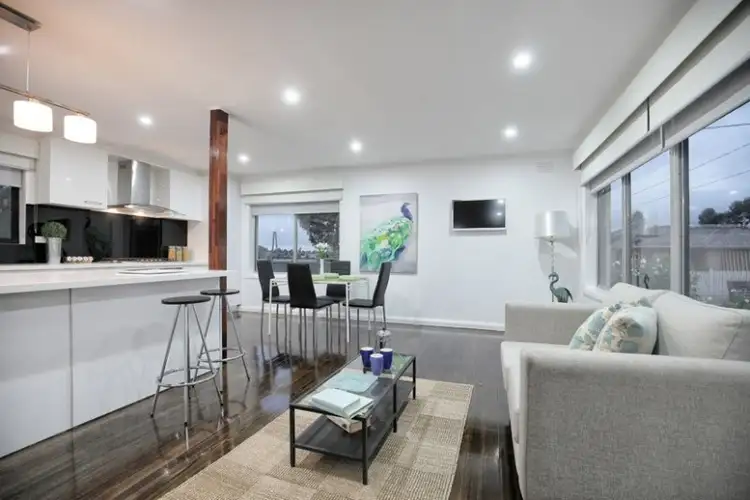 Sixth view of Homely house listing, 2 Redwood Close, Gladstone Park VIC 3043