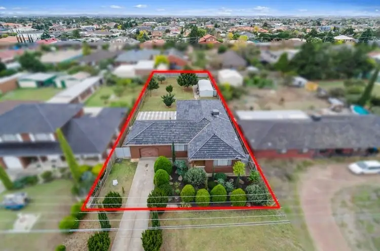 11 Tillbush Close, Hoppers Crossing VIC 3029