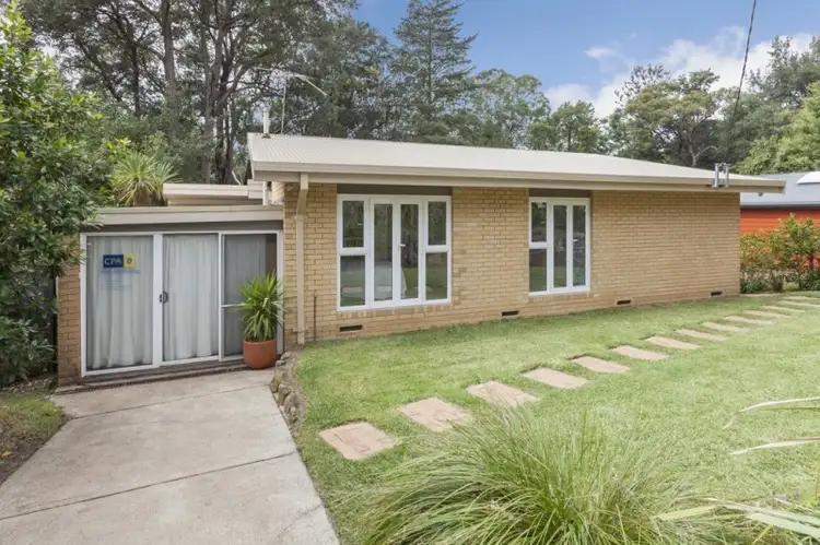 11 Lugano Avenue, Springwood NSW 2777