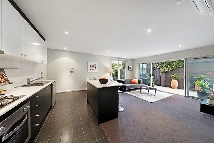 8/496 Dandenong Road, Caulfield North VIC 3161