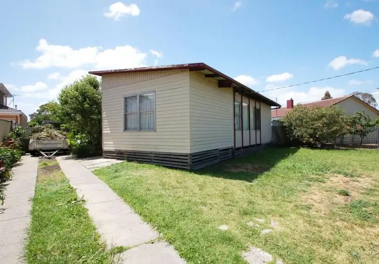 64 Kiewa Crescent, Dallas VIC 3047