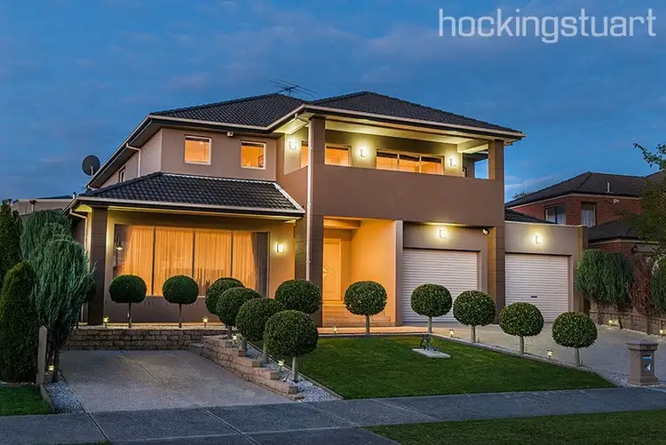 92 Robinswood Pde, Narre Warren South VIC 3805