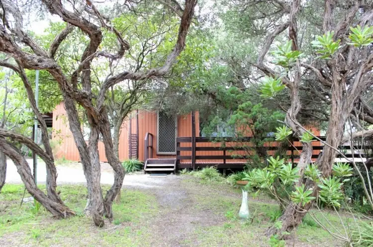 96-98 ATHERTON DRIVE, Venus Bay VIC 3956