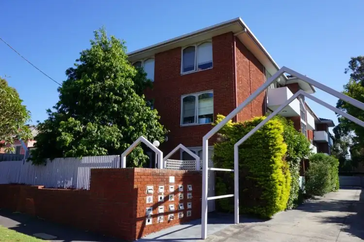 1/9 Gladstone Street, Kew VIC 3101