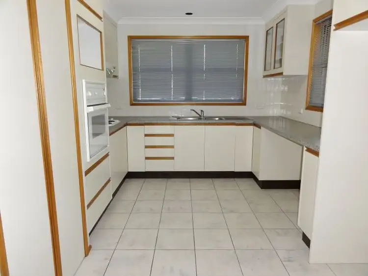 Fifth view of Homely unit listing, 1/35 Bunya Place, Dalby QLD 4405