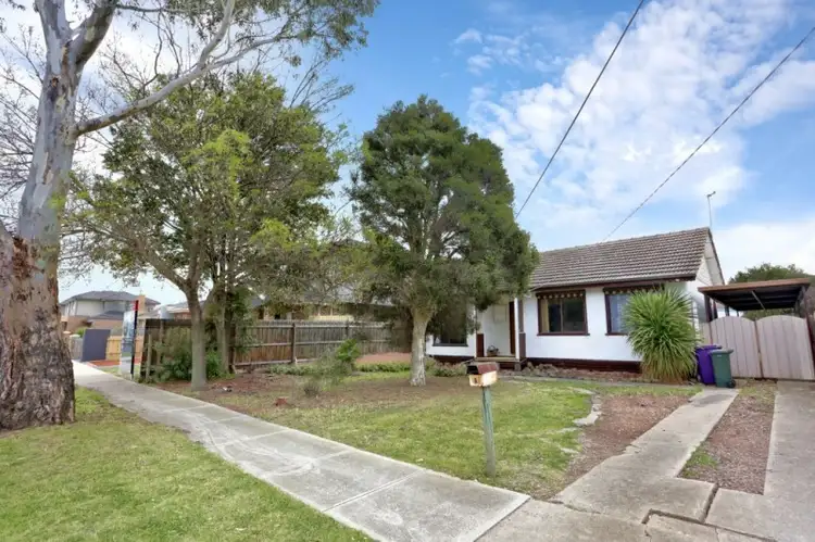 8 Rowan Street, Glenroy VIC 3046