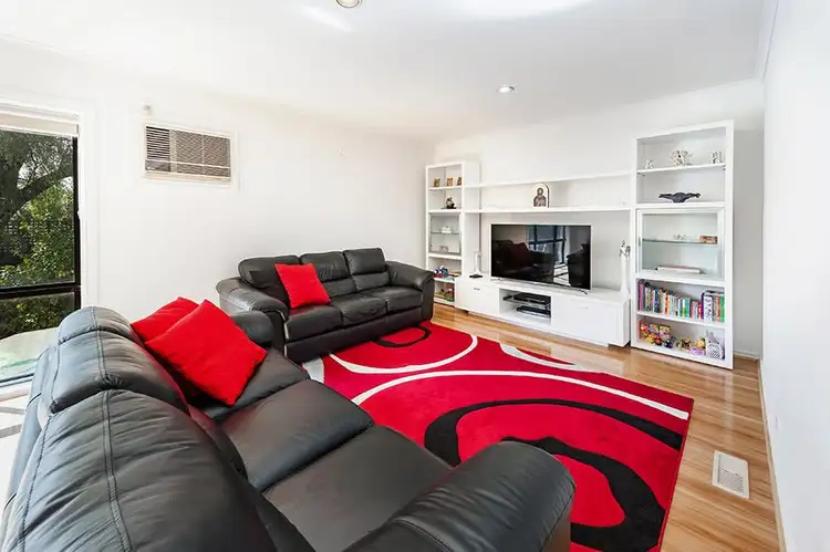 Sixth view of Homely house listing, 1 Lamond Court, Greenvale VIC 3059