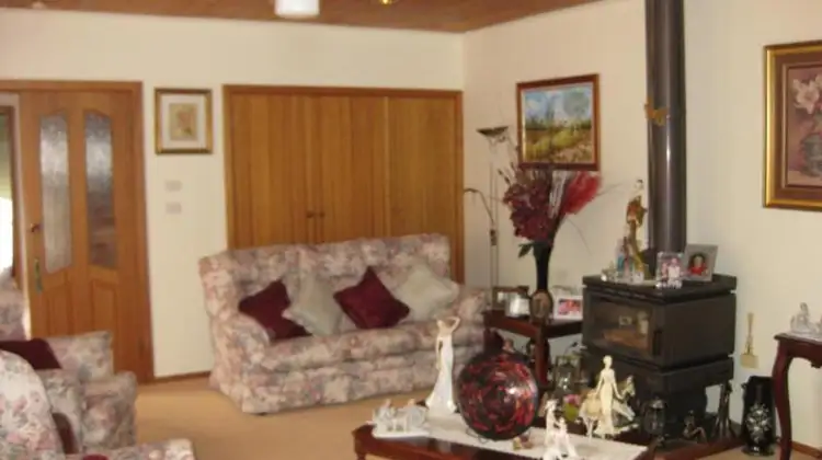 Fifth view of Homely house listing, 4 Vine Court, Robinvale VIC 3549