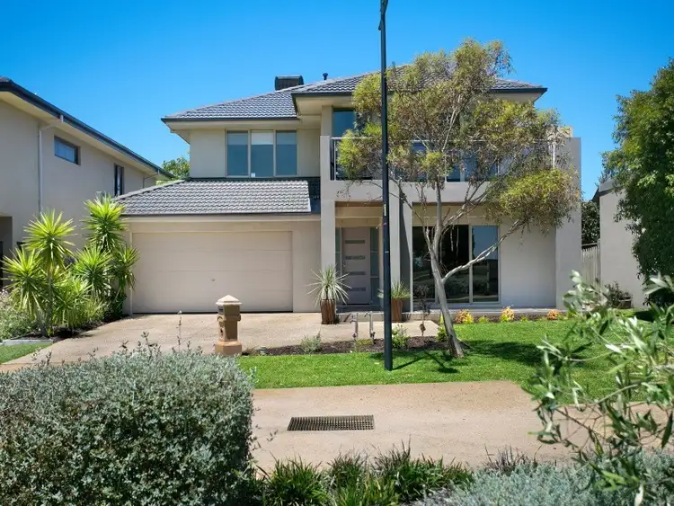 Second view of Homely house listing, 3 Bungaree Place, Sandhurst VIC 3977