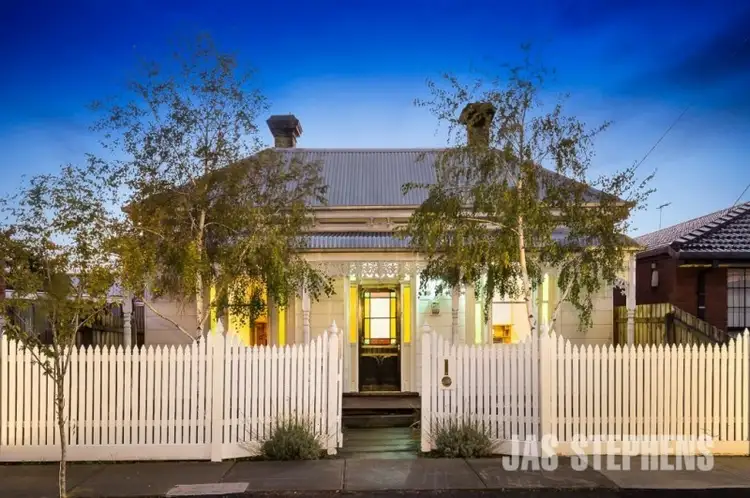 18 William Street, Seddon VIC 3011