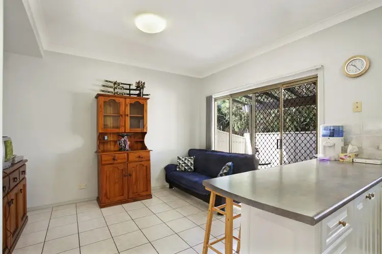 Fifth view of Homely house listing, 2/16 Bensley Close, Lake Haven NSW 2263