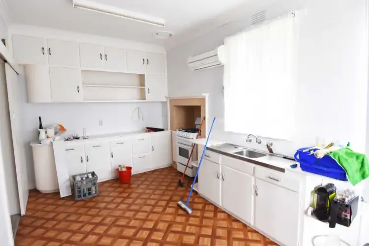 Fifth view of Homely house listing, 4 Huntington Street, Wendouree VIC 3355
