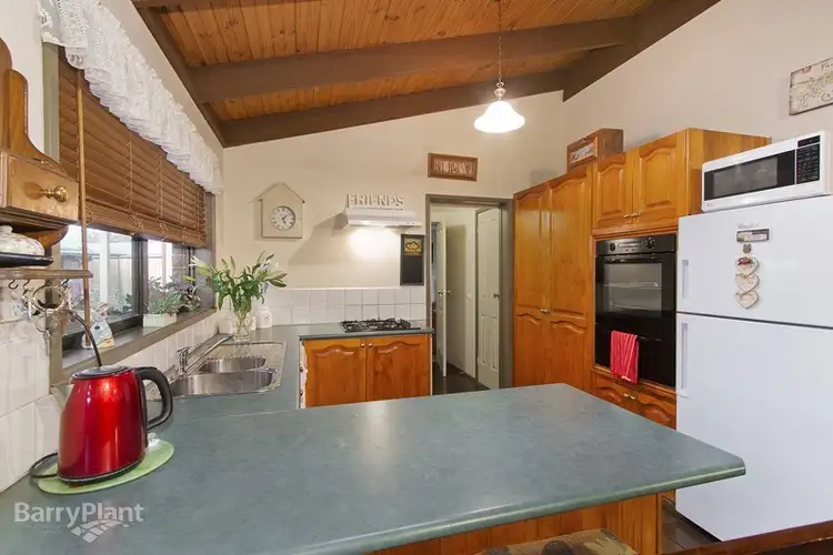 Fourth view of Homely house listing, 2 Amelia Close, Beaconsfield VIC 3807