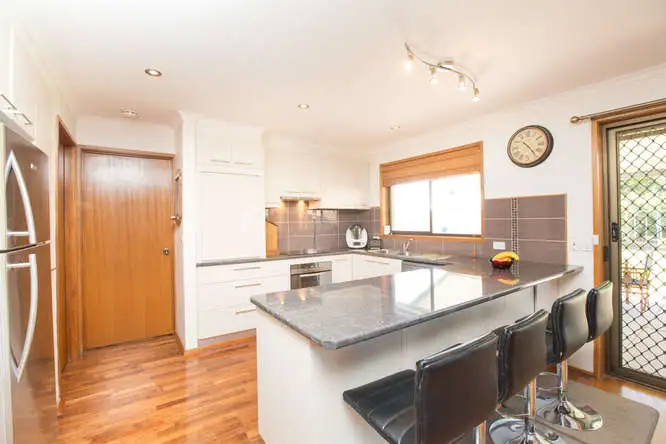 Sixth view of Homely house listing, 456 Walnut Avenue, Mildura VIC 3500