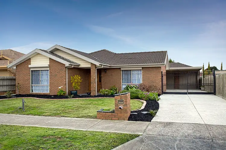 33 Dundee Way, Sydenham VIC 3037