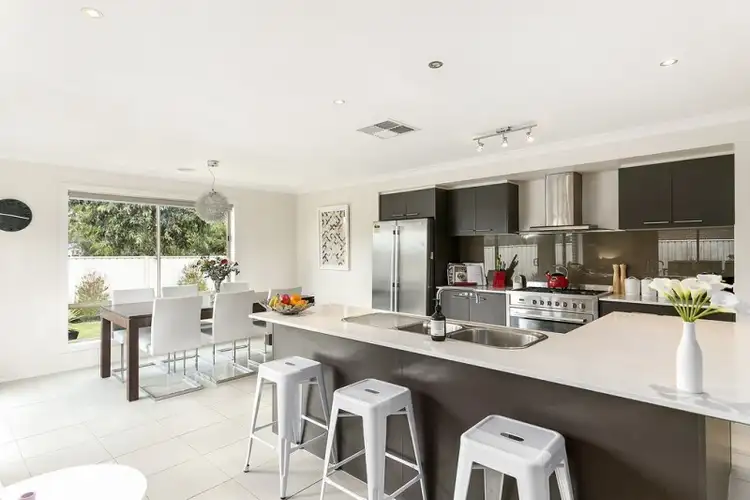 Third view of Homely house listing, 21 Arinya Close, Ascot VIC 3551
