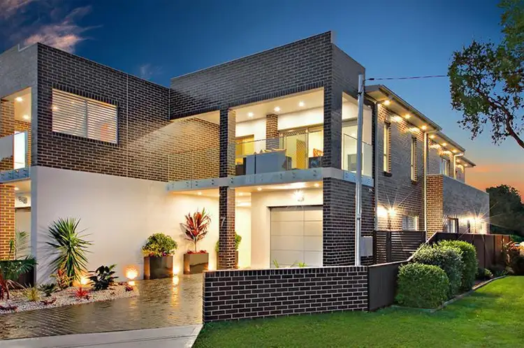 7 Clyfford Place, Panania NSW 2213