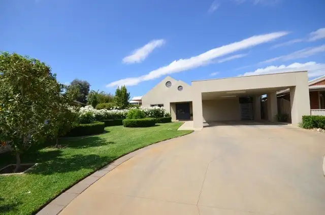 4 Tyro Court, Moama NSW 2731