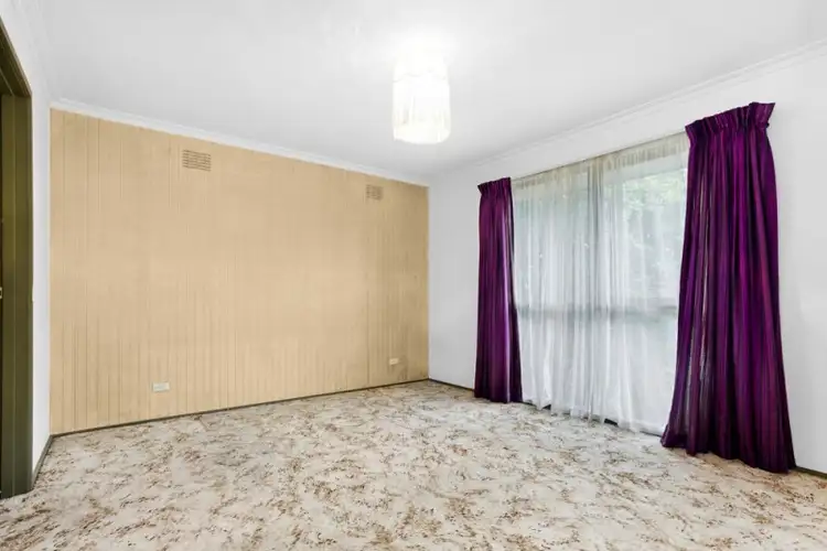 Fourth view of Homely house listing, 5 Lebunya Close, Mooroolbark VIC 3138