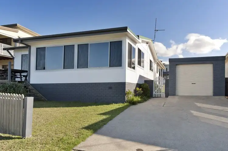63 Seaside Parade, Dolphin Point NSW 2539